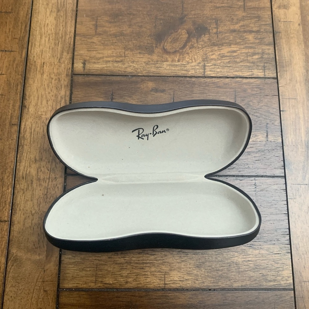 ❤Ray Ban Hard Glasses Clamshell Case Black